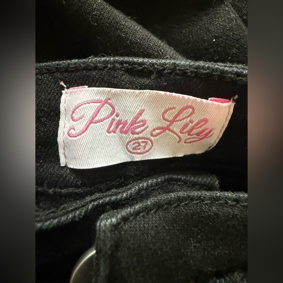 NWOT - Pink Lily - Black Raw Hem Flare Jeans - Size 27 - Picture 6 of 7